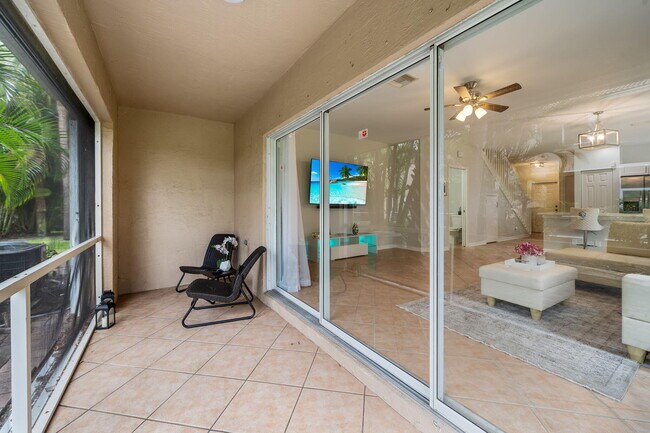 Building Photo - 6985 Brook Hollow Rd