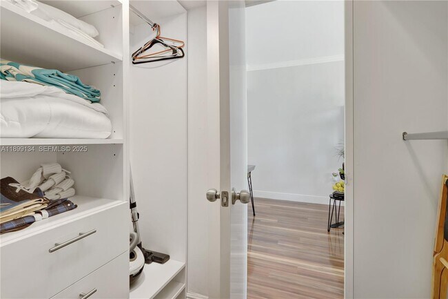 Building Photo - 700 Biltmore Way