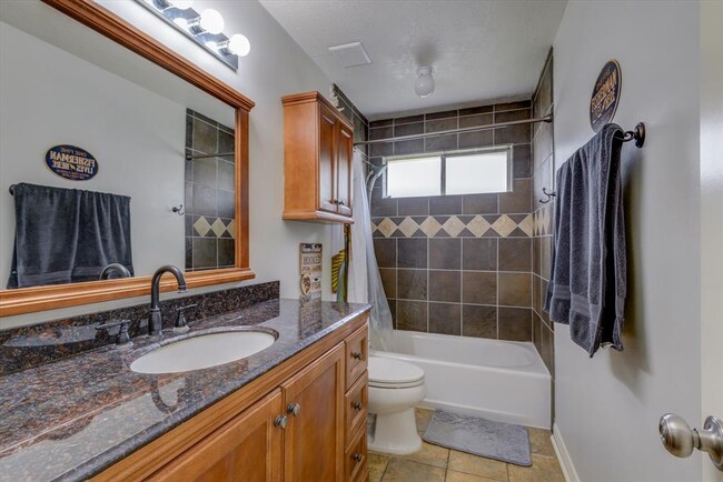 Building Photo - 16022 Capistrano Falls Dr