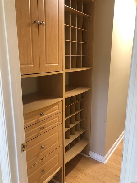 Building Photo - 4145 Johnstown Dr