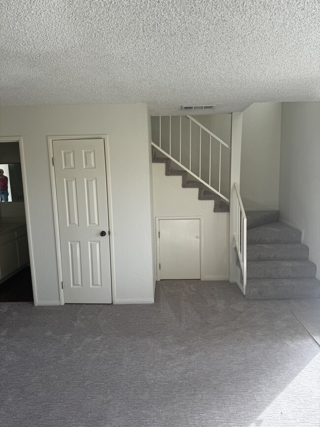 Stairwell and closets - 17055 Dalton Ave