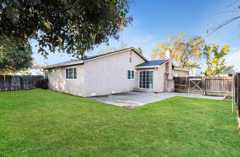 Building Photo - 4433 Bollenbacher Ave