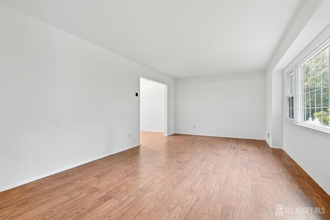 Building Photo - 30 Brookside Rd
