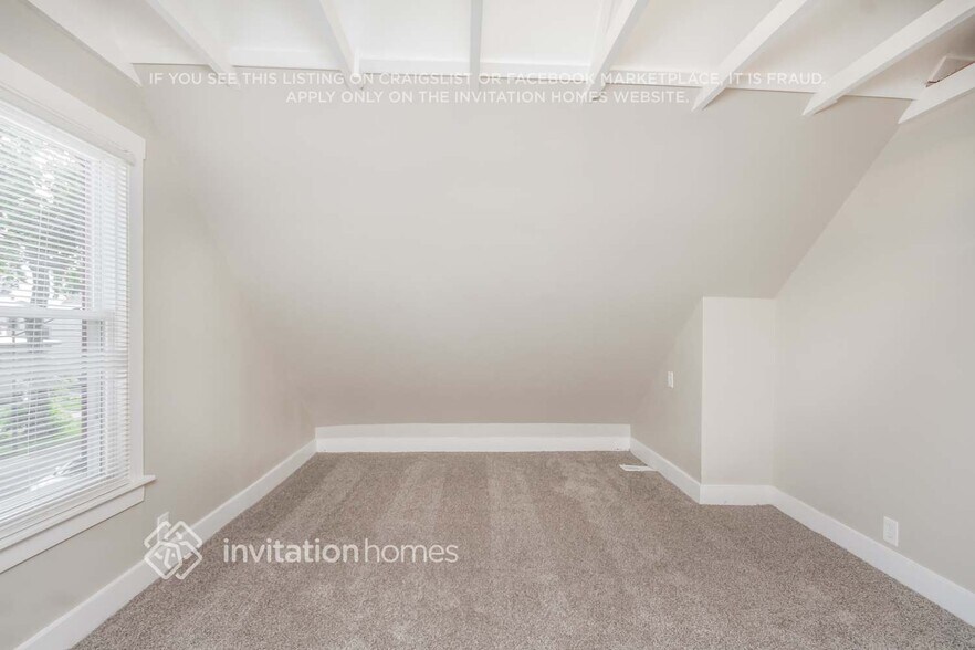 Building Photo - 5647 W Berenice Ave