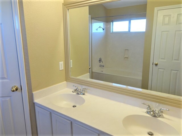 Building Photo - 3872 Willie Mays Ln