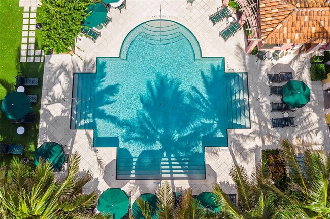 Building Photo - 2110 N Ocean Blvd