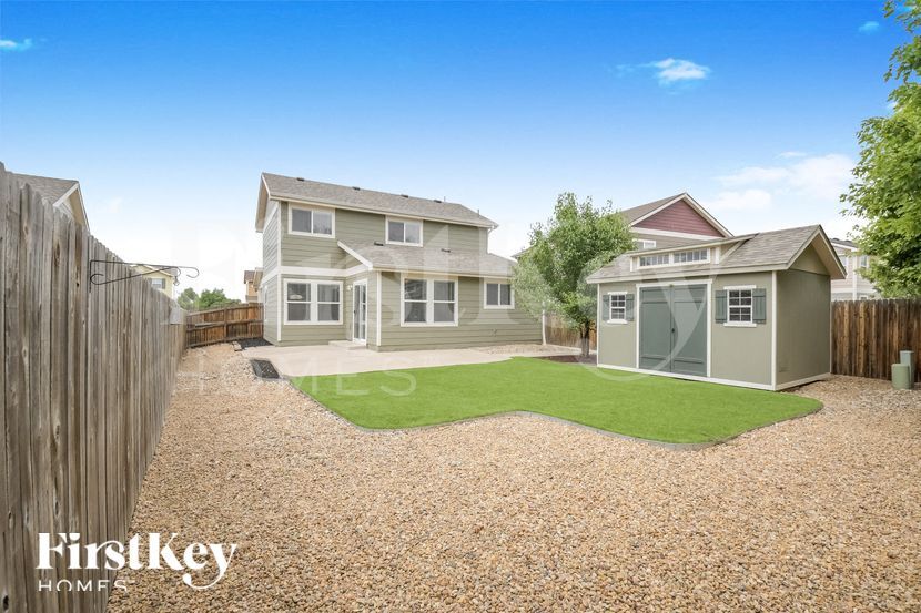 Building Photo - 892 Willow Dr