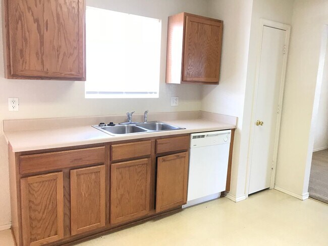 Building Photo - 3-Bedroom House for Rent in Killeen