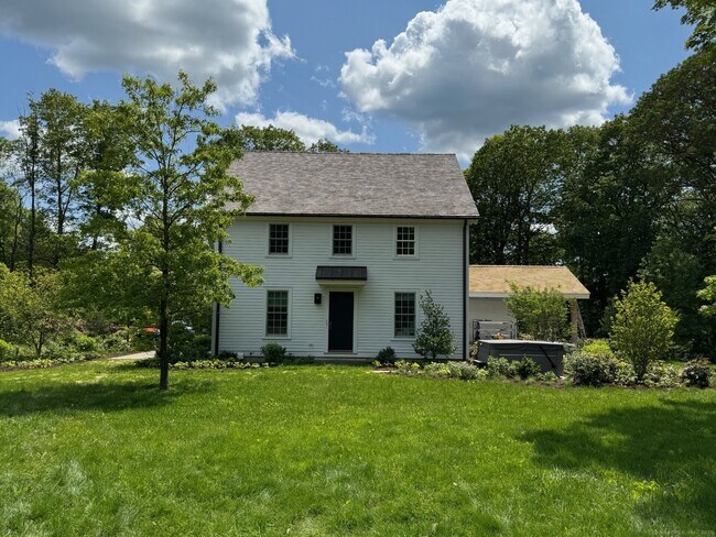 Primary Photo - 24 Old Roxbury Rd