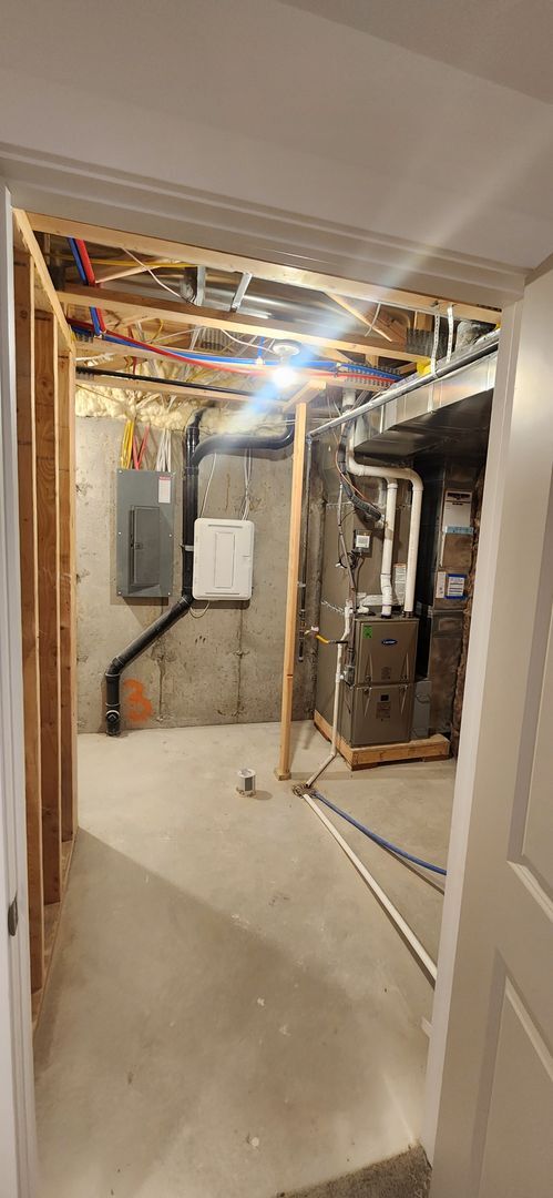 Building Photo - 1623 E 6820 N
