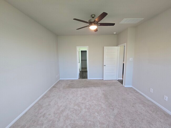 Building Photo - 13703 Mariah Dr