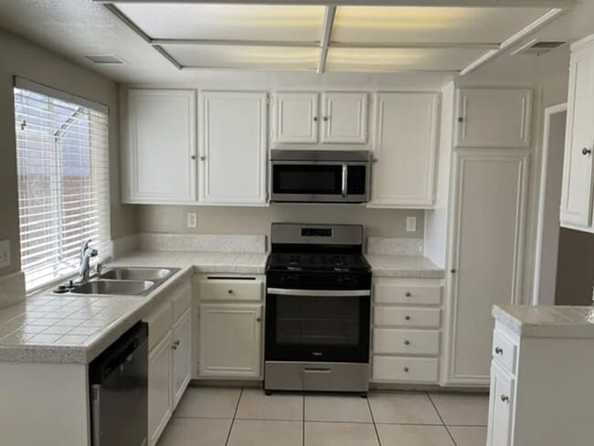 Building Photo - 10750 Spyglass Dr