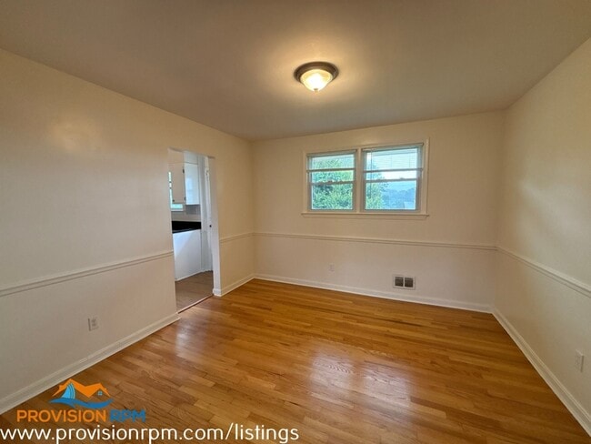 Building Photo - 4002 22nd Ave