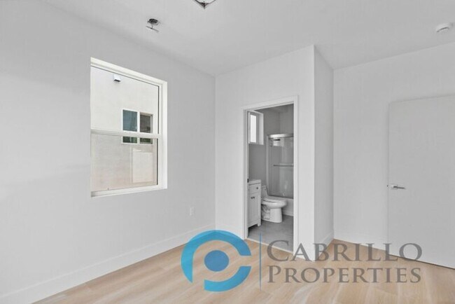 Building Photo - 3516 Oak Glen Ln