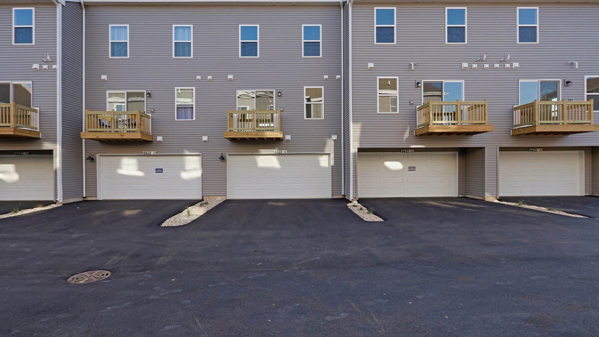 Garage And Balcony view - 6550 Linden Trl
