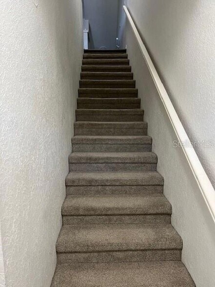 Building Photo - 14839 Seminole Trail