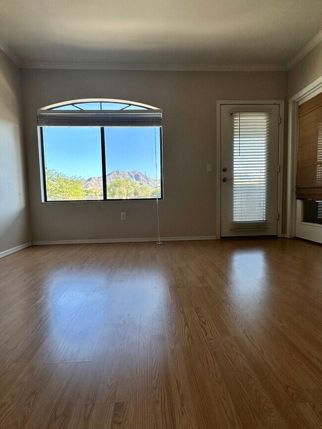 Building Photo - 15095 N Thompson Peak Pky
