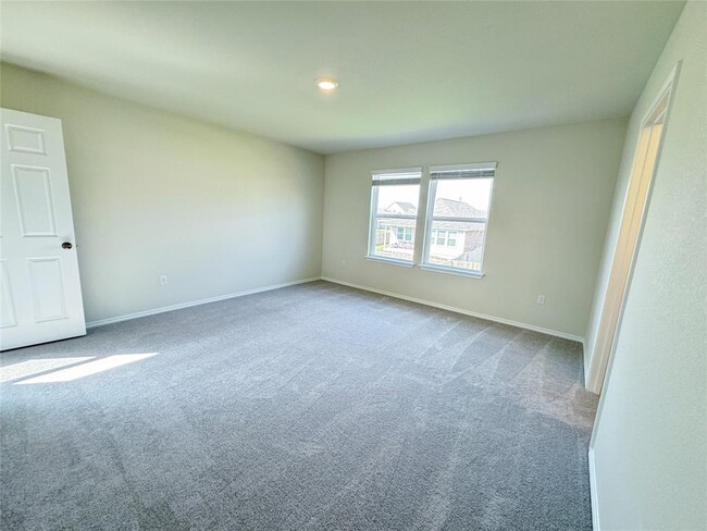 Building Photo - 596 Papaya Dr