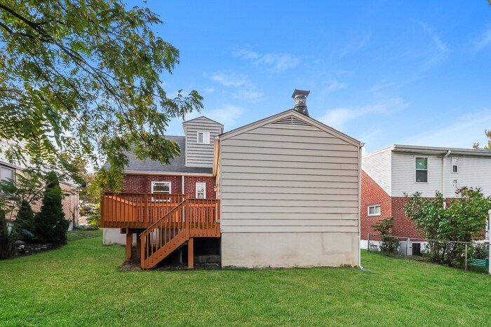 Building Photo - 5678 Karen Ave