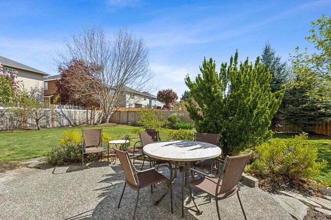 Building Photo - 5 Bedroom 3 Bath Home in Bothell Beaumont Sub Division $4300