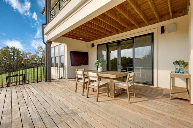 Building Photo - 15421 McCormick Vis