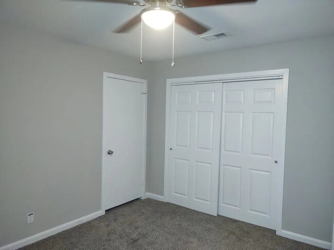 Building Photo - 1621 Celia Dr