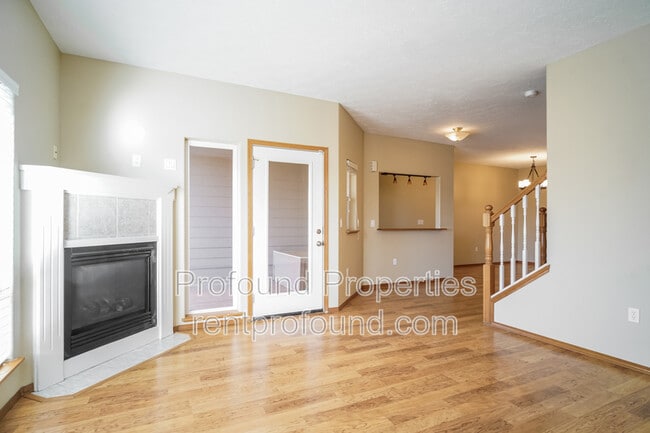 Building Photo - 2623 NE Rocky Butte Rd