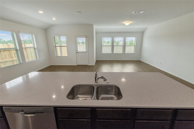 Building Photo - 138 Esparza Dr