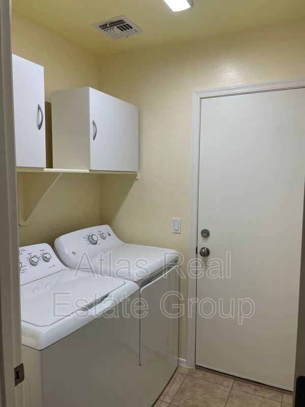 Building Photo - 2408 E Rosario Mission Dr