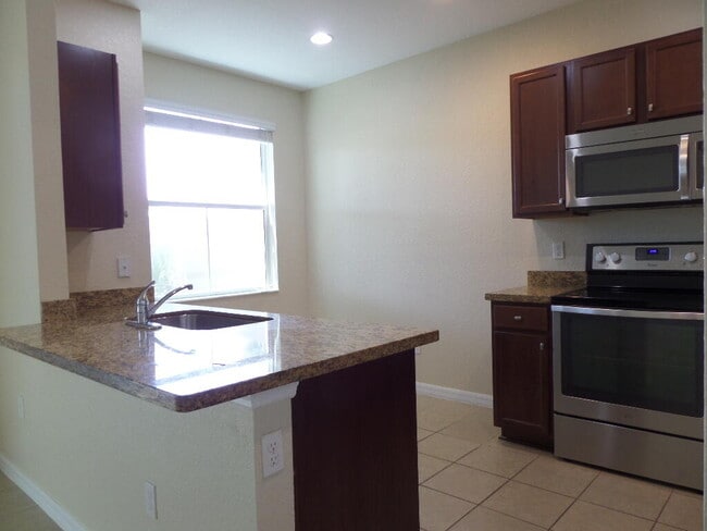 Building Photo - 322 Lake Monterey Cir