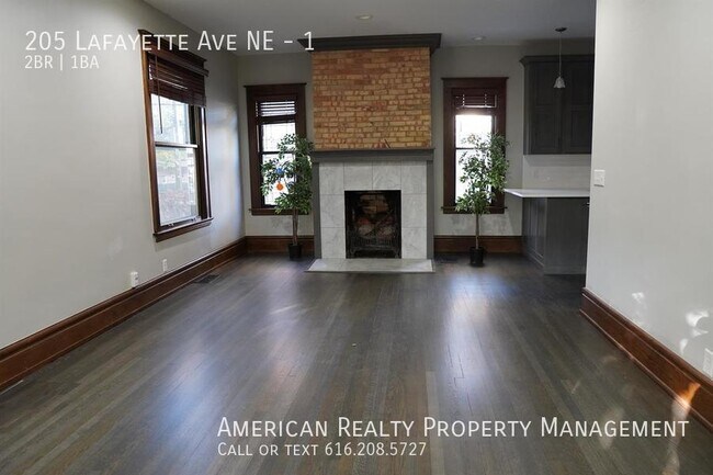 Building Photo - 205 Lafayette Ave NE