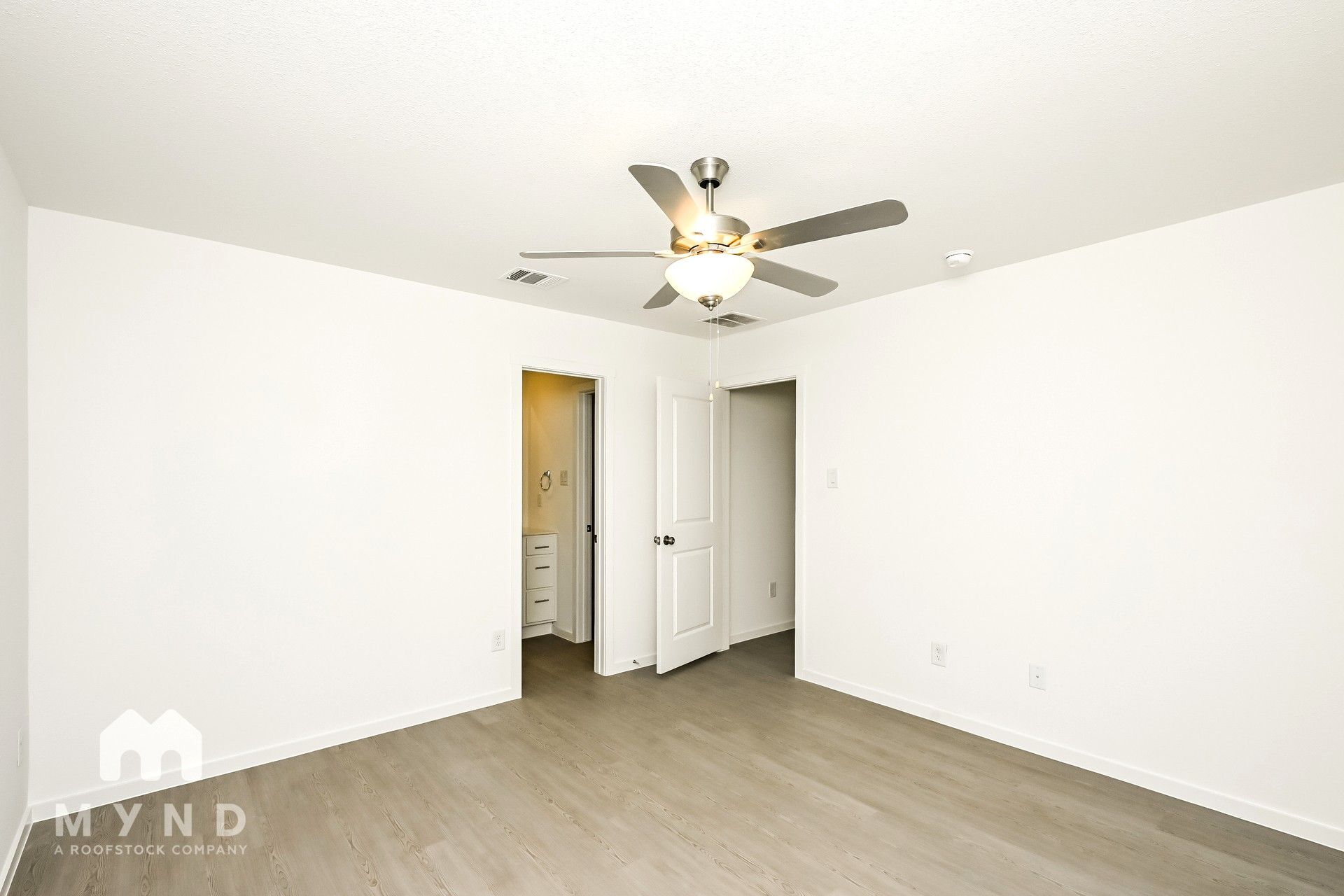 Building Photo - 2652 Mistwood Dr