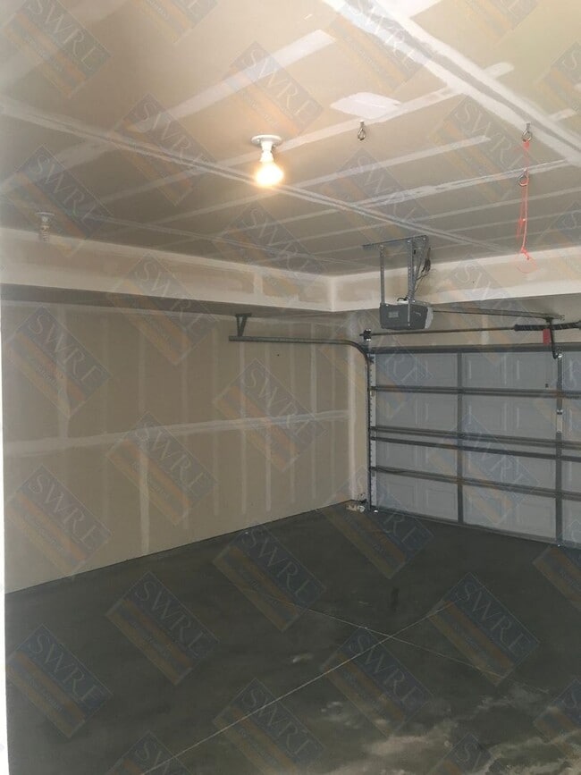Building Photo - Available Now! Call our office today to sc...