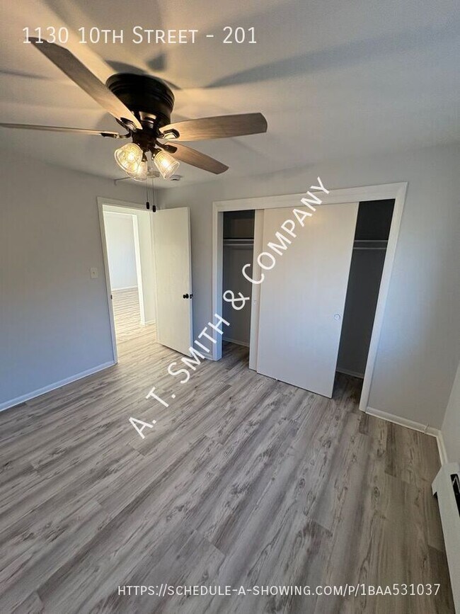 Building Photo - 1130 10th St