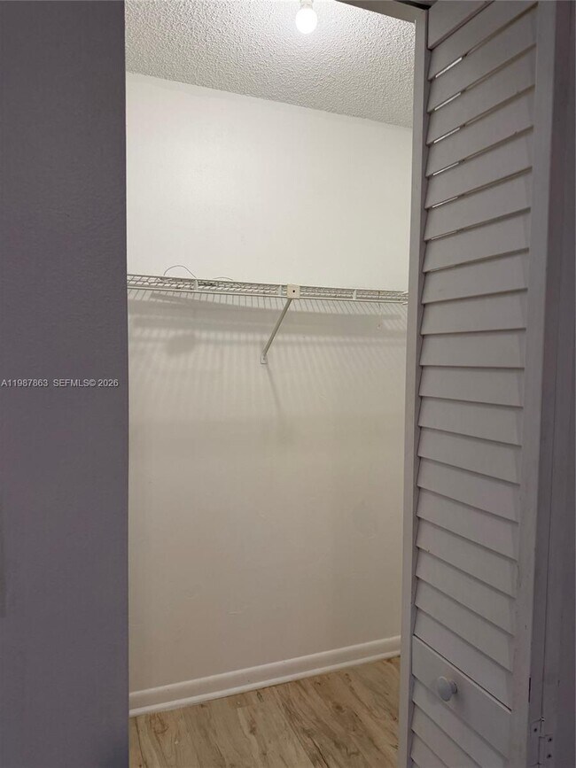 Building Photo - 1419 Yellowthroat St