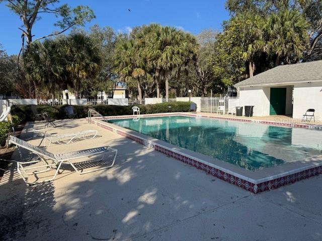 Building Photo - 8198 Fairways Cir