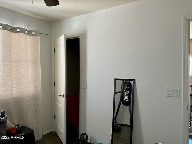 Building Photo - 21019 E Avenida Del Valle