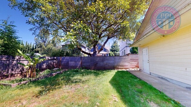 Building Photo - Portland's Sought After University Park!!!  Luxury Classic Ranch Style Home, Completely Renovated...