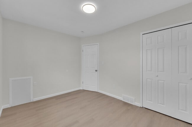 Building Photo - 20540 Colman St