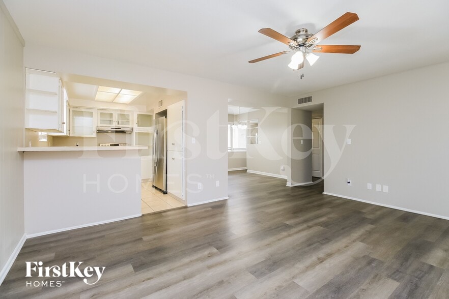 Building Photo - 8046 N 56th Ave