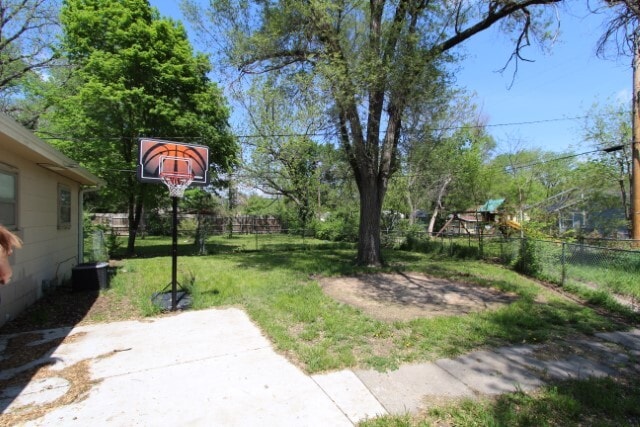 Building Photo - 1221 Fair St