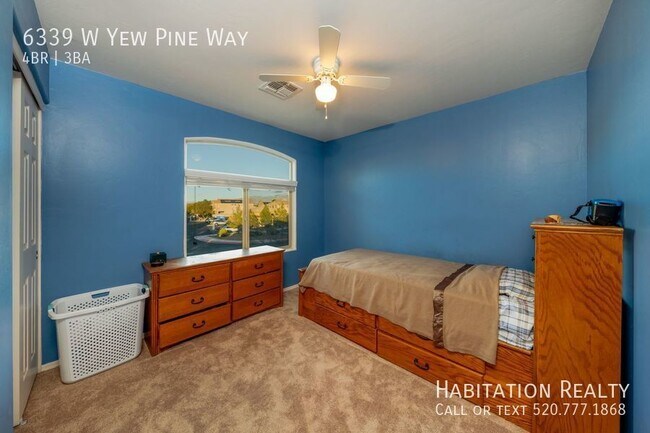 Building Photo - Stunning 4Bed/3Bath Home with Solar Panels...