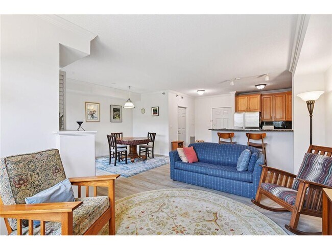 Building Photo - 675 N 1st St