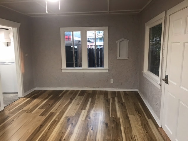 living room - 10512 Jardine Ave