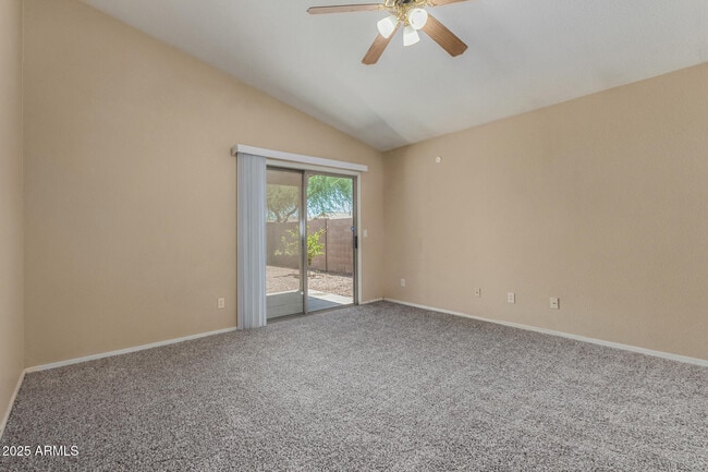 Building Photo - 13861 W Elm St