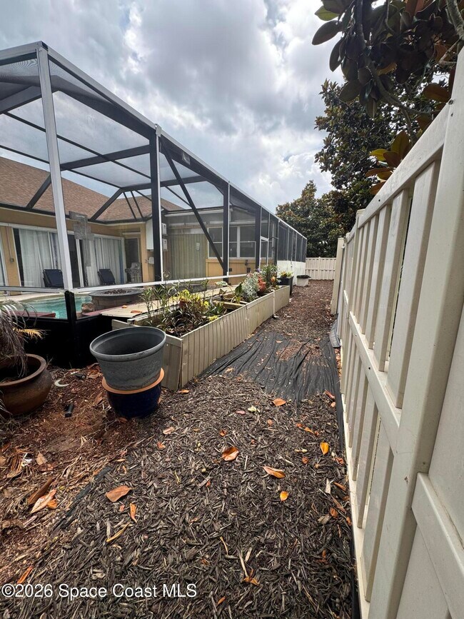 Building Photo - 5900 Herons Landing Dr