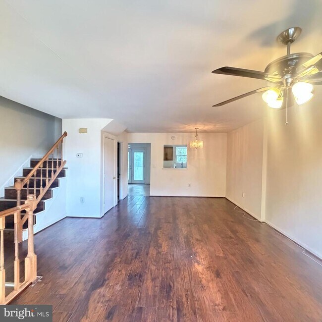 Building Photo - 7212 Lost Spring Ct