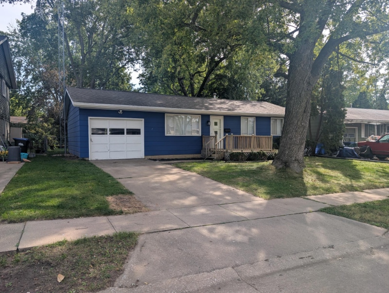 Building Photo - 1118 Essex St