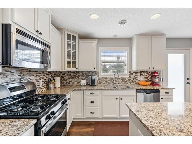 Building Photo - 3262 Red Oak Trail