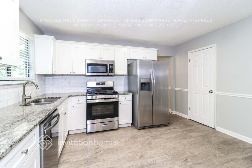 Building Photo - 450 Padens Chase Ct